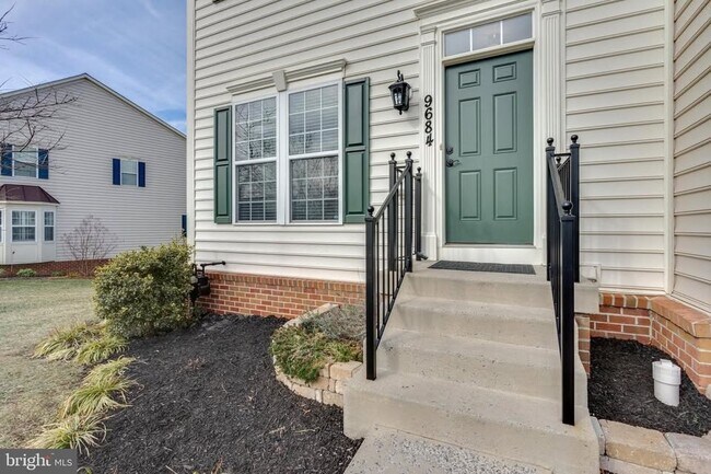 Foto del edificio - 9684 Atterbury Ln