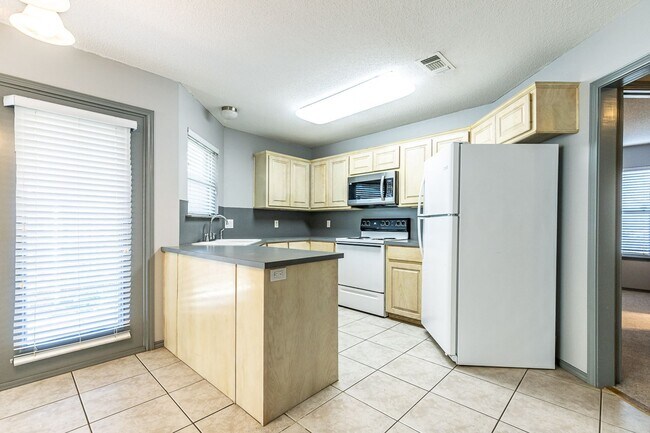 Building Photo - REDUCED! Adorable Updated Home in Cooper ISD!