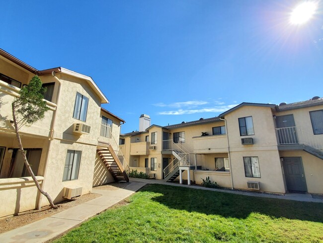 Foto del interior - Fallbrook Hills Apartments