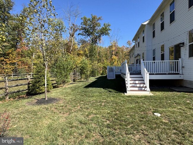 Building Photo - 213 Wynstone Ct