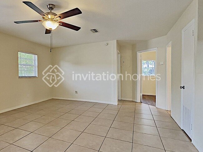 Building Photo - 7710 Brookside Ln