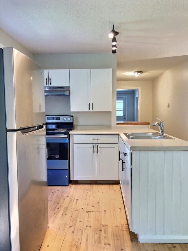 66 N High St Unit A, Bridgton, ME 04009 Apartments in Bridgton, ME