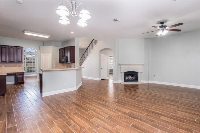 Foto del edificio - 16019 Portmanshire Ln