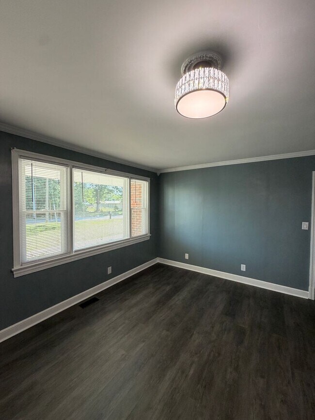 Foto del edificio - 2 Bed 2 Bath Home on Westover
