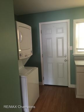 Building Photo - 2824 Hatcher Dr
