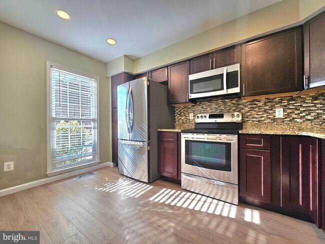 Foto del edificio - 7664 Northern Oaks Ct