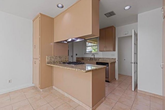 Foto del edificio - 9541 Debra Ave