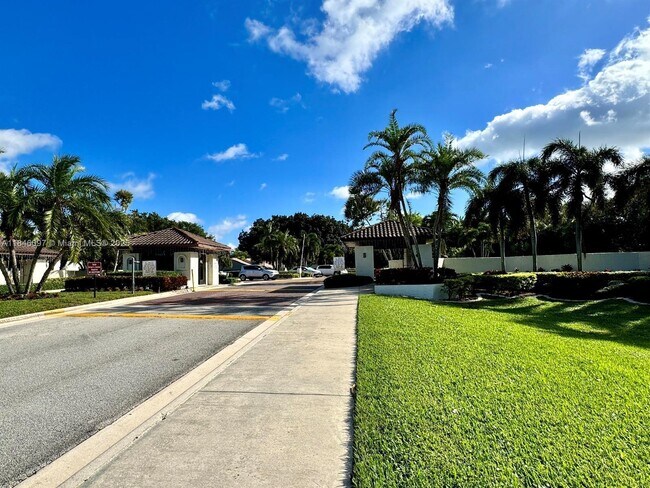 Foto del edificio - 3150 Leewood Terrace