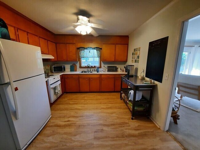 Foto del edificio - Near Mayfair, Wrightsville Beach, SHORT TERM LEASE TO SUMMER. FURNISHED