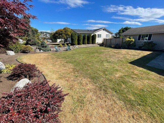 Foto del edificio - 5311 Kingsway