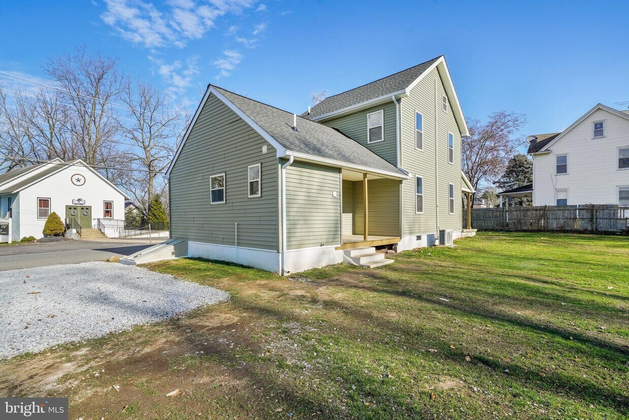 Foto principal - 210 W Summit Ave