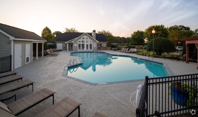 Lounge Area - Berry Shoals