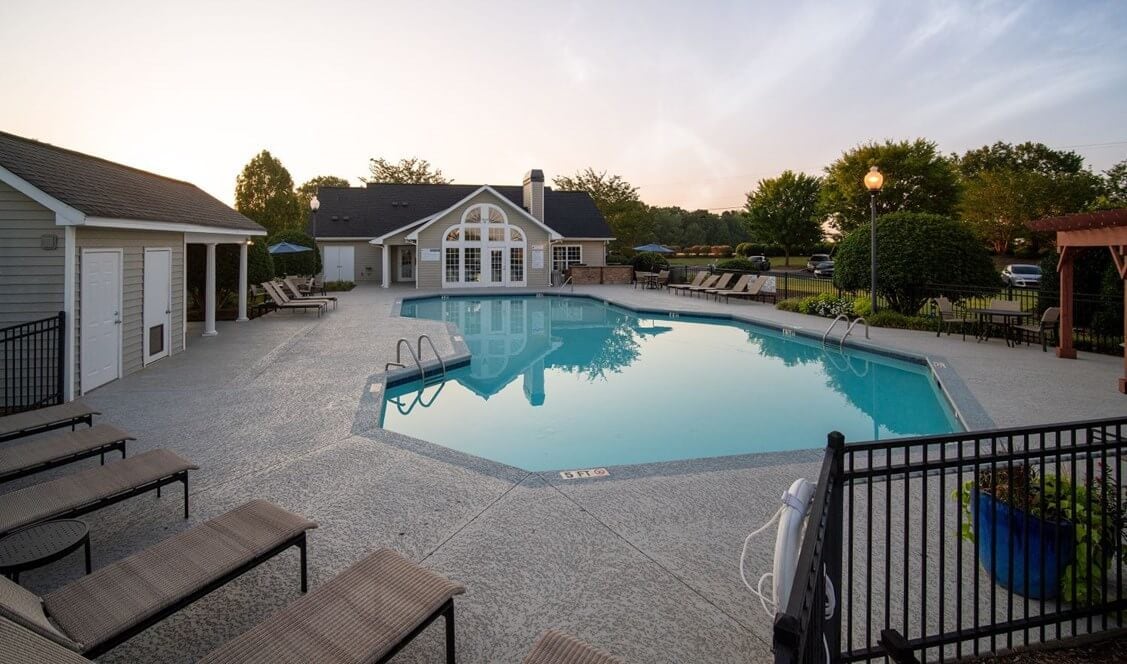 Lounge Area - Berry Shoals