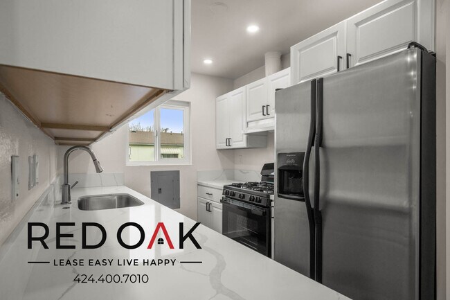 Foto del edificio - Magnificent Two Story, Three Bedroom with ...