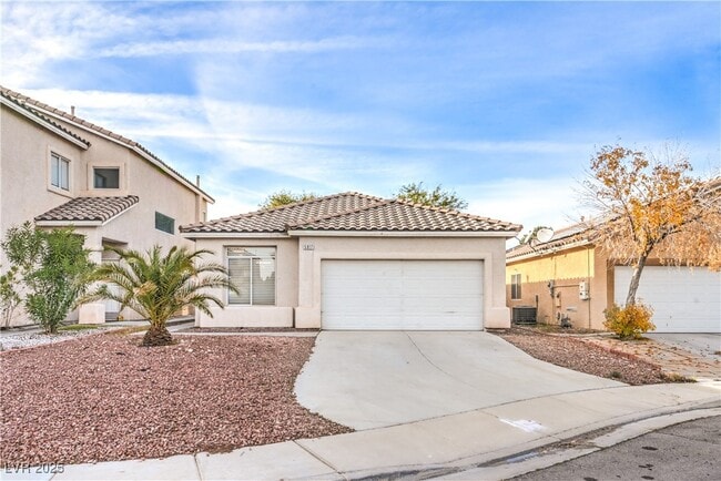 Building Photo - 5817 Golden Wing St