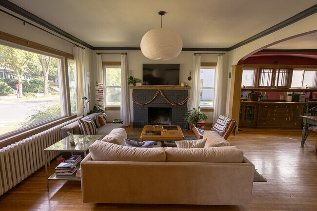 Foto del edificio - 3854 Elliot Ave
