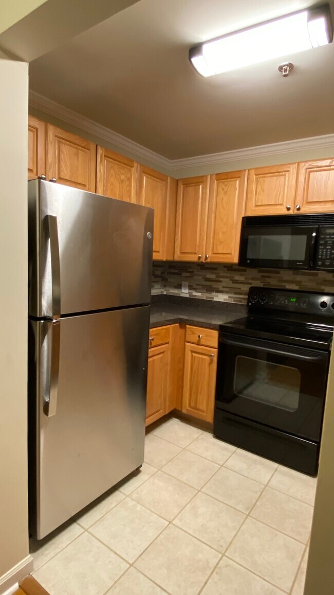 Kitchen - 318 54th St