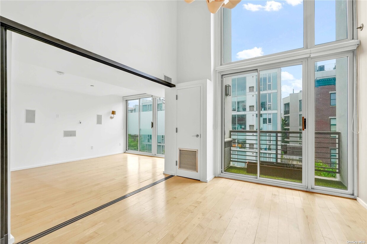 Foto principal - 925 Pacific St