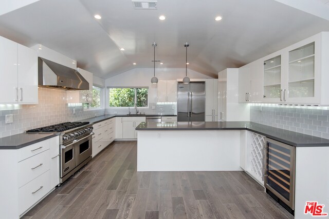 Gourmet kitchen - 17960 Tramonto Dr