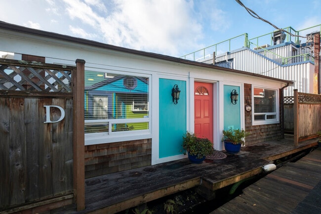 Photo - 2031 Fairview Ave E House