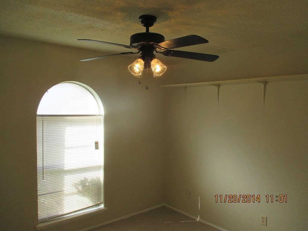 Building Photo - Spacious 4 Bedroom Home in Plano