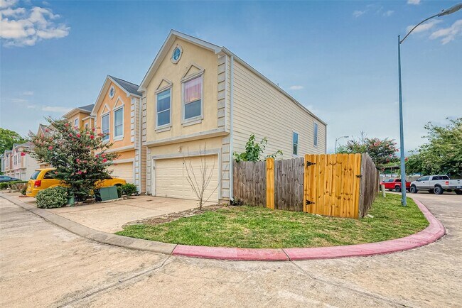 Foto del edificio - 10355 Panther Point Drive