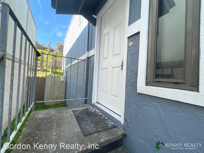 Building Photo - 4 br, 3 bath House - 127 Lycett Circle