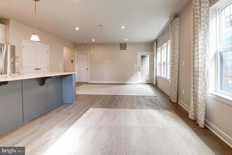 Building Photo - 4395 Peach Lily Ln