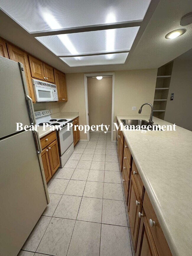 Foto del edificio - "Great  2-Bed, 2-Bath Condo Genesee"
