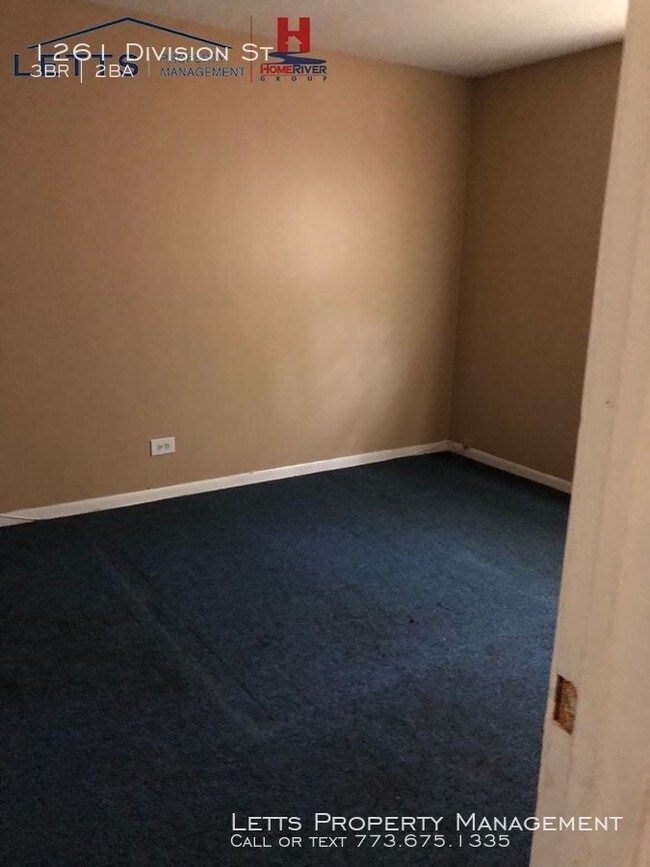 Building Photo - NEWLY RENOVATED, 3 BED, 1.5 BATH