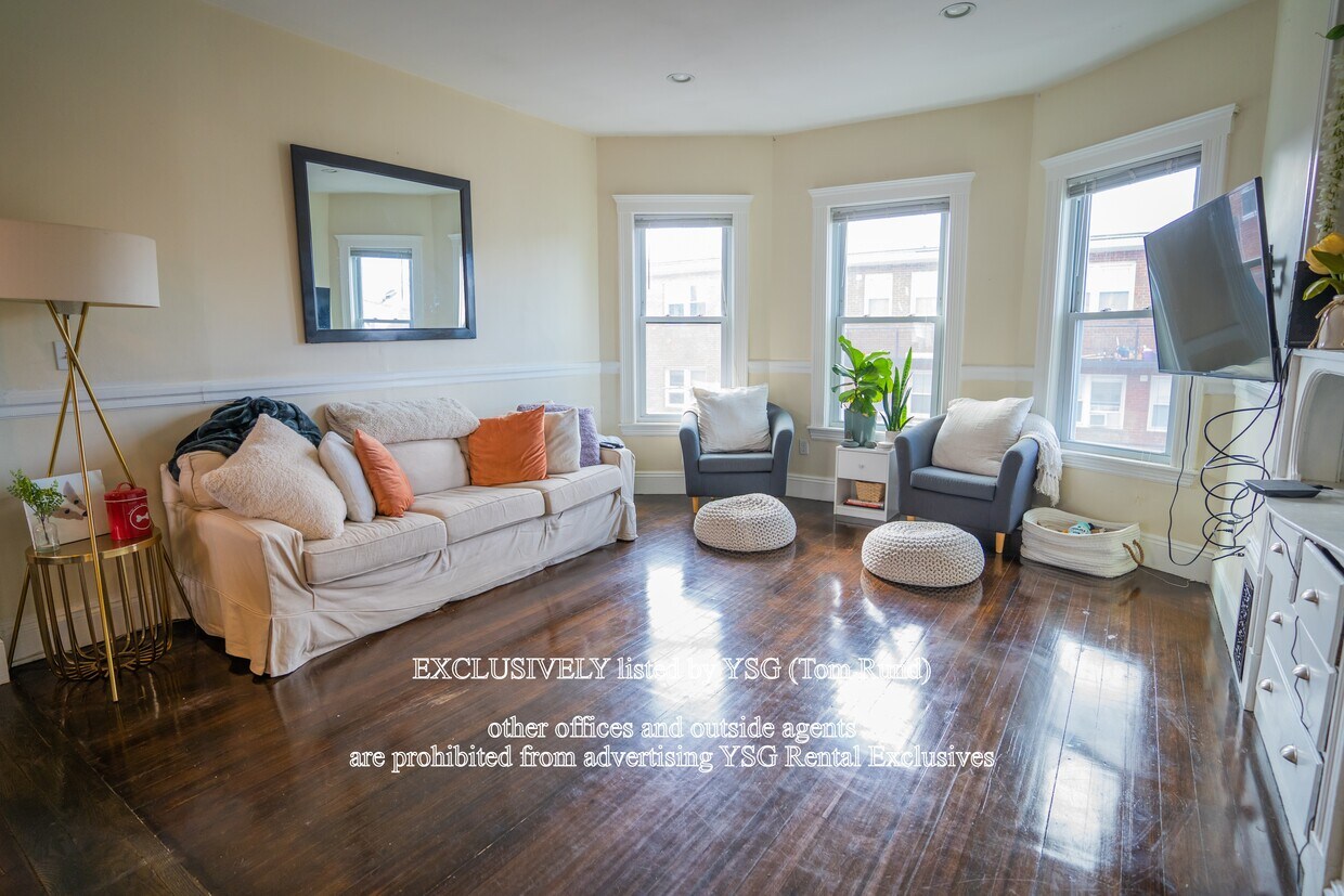 36 Sumner St Unit 3, Boston, MA 02125 Apartments in Boston, MA