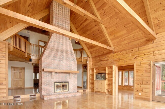 Building Photo - Knoxville 37923 - 3 bedroom, 2.5 bath home...