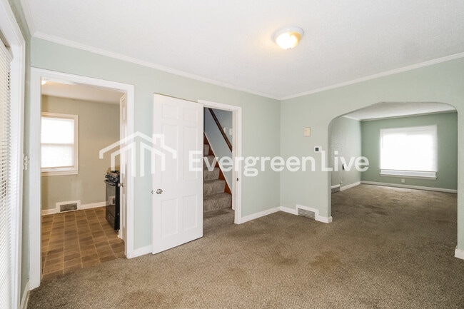 Building Photo - 7506 Lydia Ave