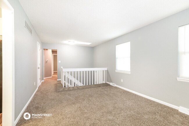 Building Photo - 206 N Huntsman Blvd