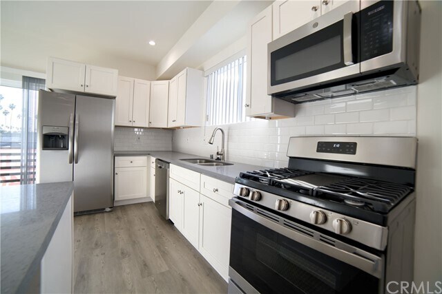 Building Photo - 4557 Pickford St