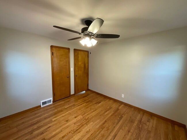 Building Photo - 5418 Charles Ave