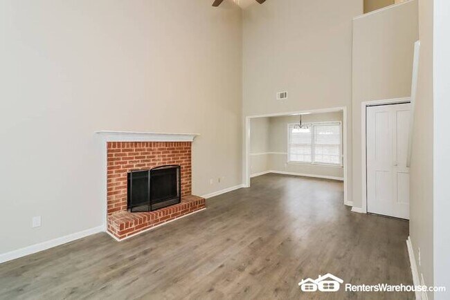 Building Photo - Amazing Home in Mableton and in a Cul de Sac