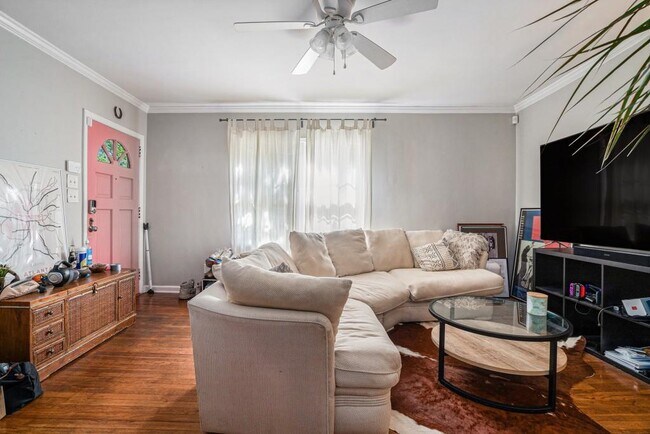 Foto del edificio - 1385 Catherine St