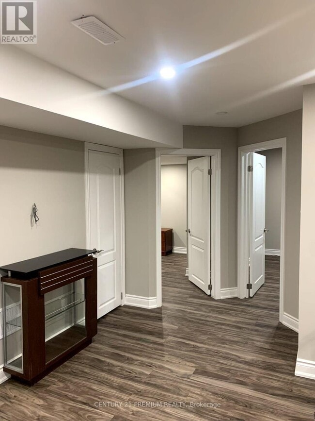 Photo du bâtiment - 265 Chilver Heights