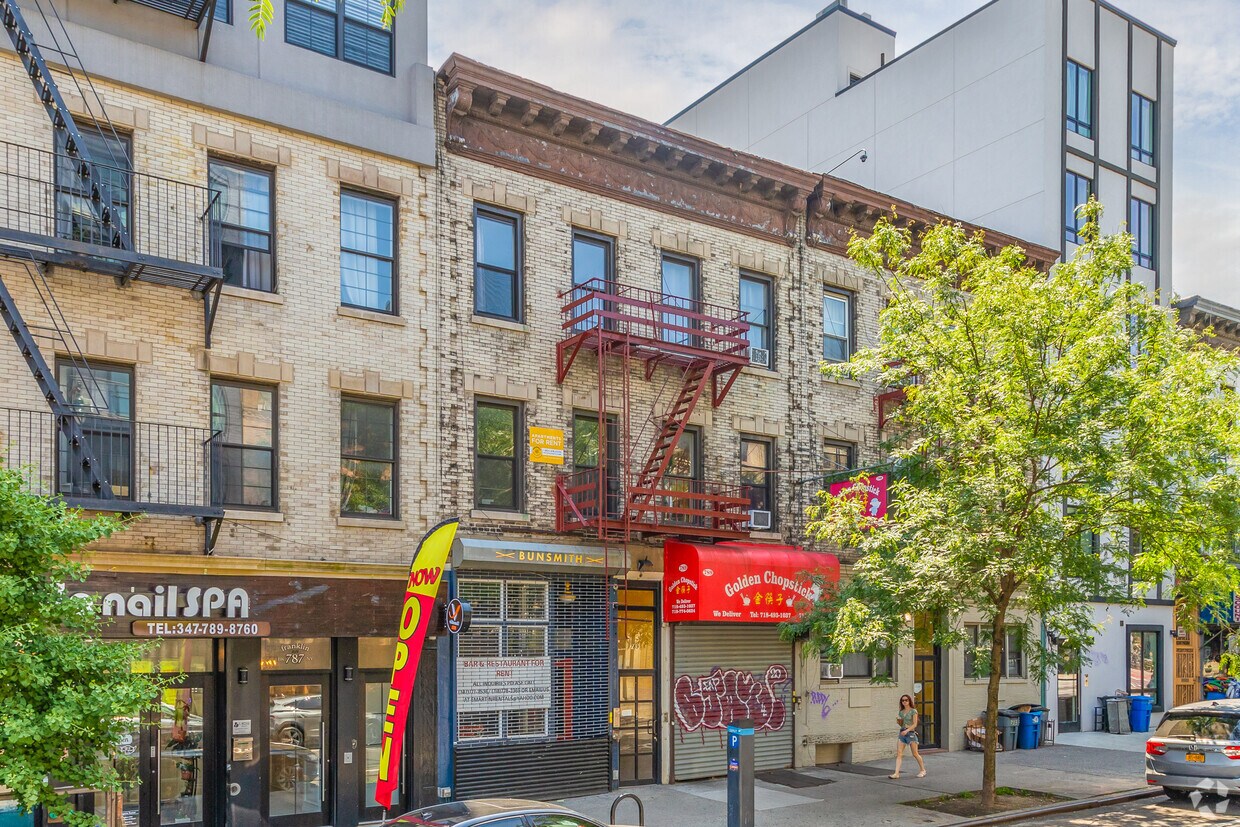 Primary Photo - 789 Franklin Ave