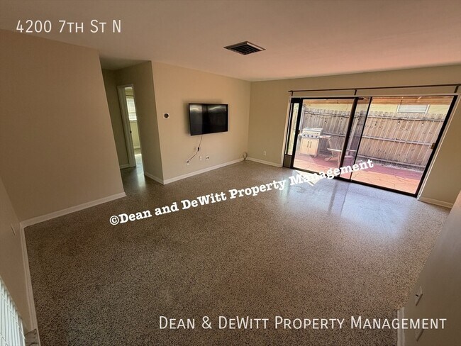 Foto del edificio - 4200 7th St N