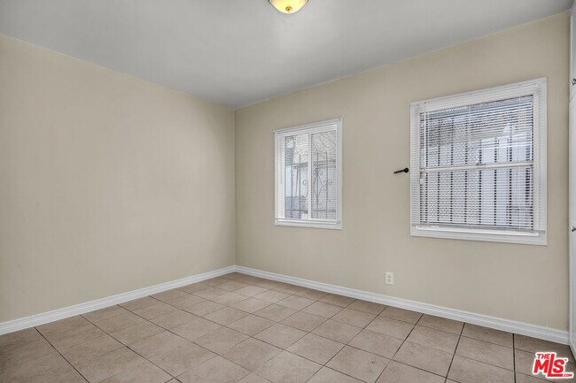 Foto del edificio - 522 E Kelso St