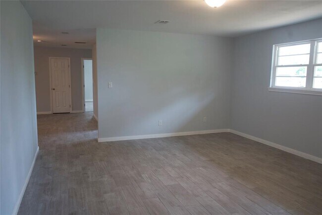 Building Photo - 7307 Avenue O