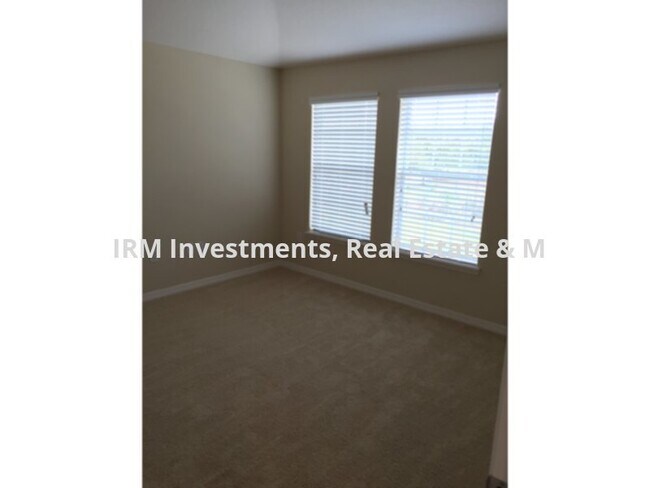 Foto del edificio - 2 bed 2 bath 1 Car  Garage townhome