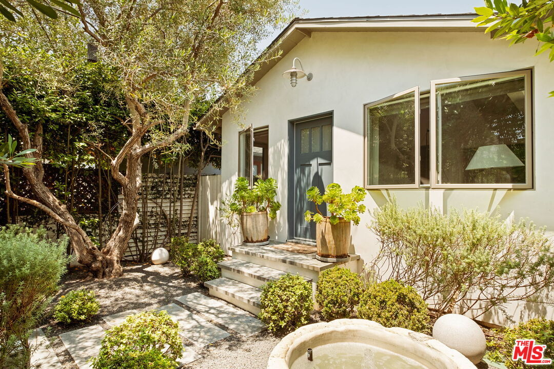 Foto principal - 749 Navy St