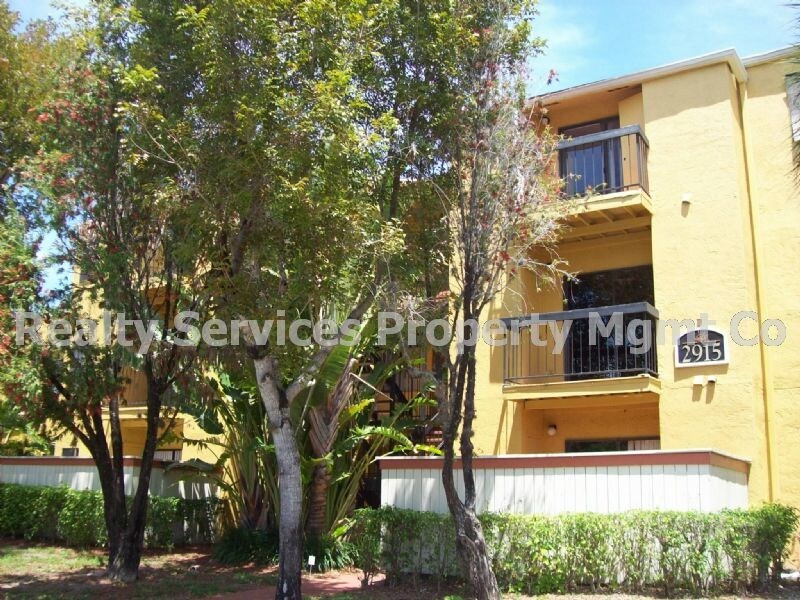 820 Winkler Ave, Fort Myers, FL 33901 Condo for Rent in Fort Myers, FL