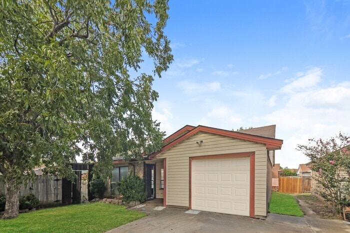 Foto principal - 4518 Jenkins St