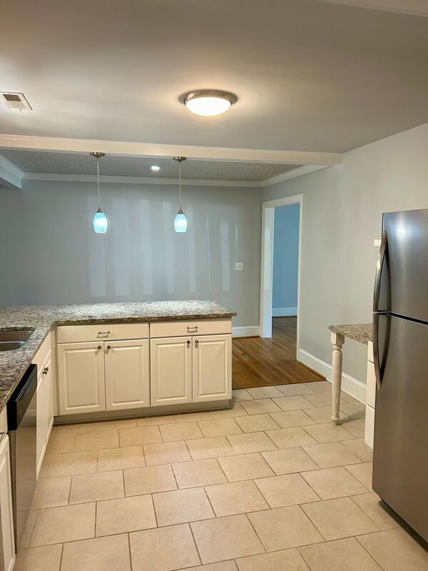 Foto del edificio - 1112 Ironington Rd