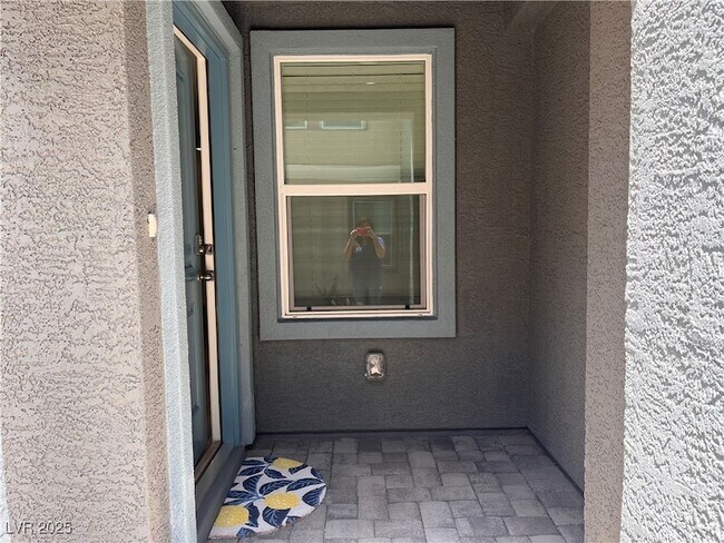 Foto del edificio - 9338 Soothing Sea St