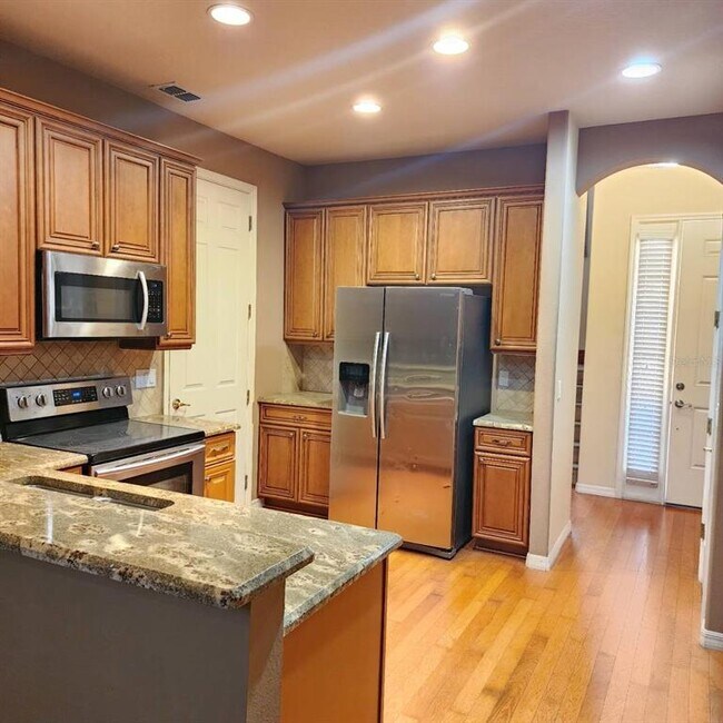 Building Photo - 2235 Cypress Villas Dr